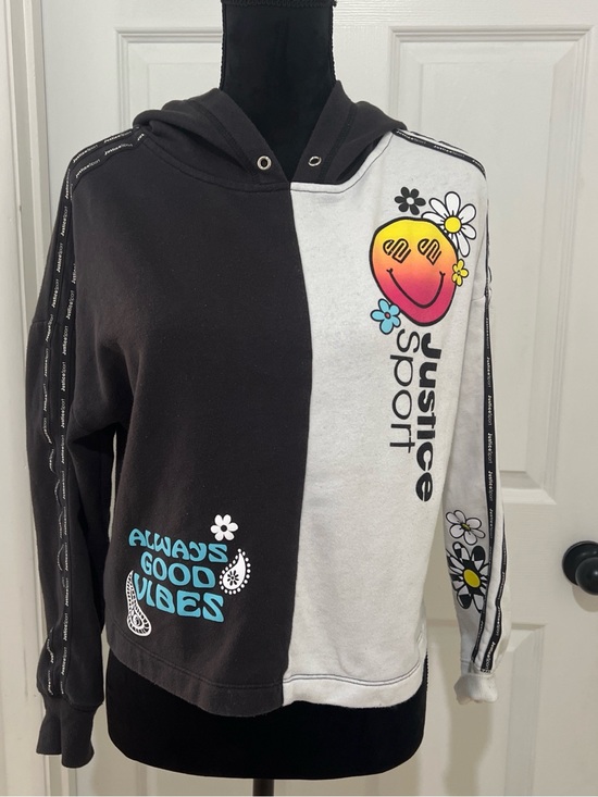 Justice Tops - Y2K VTG Justice Girls size XL 16/18 Hoodie - Black Trim & White Interior